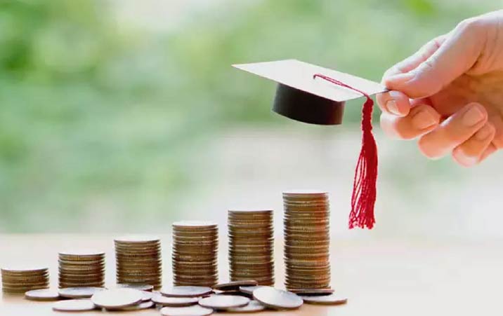 Govt plans scholarship of Rs 15000 for Covid orphan