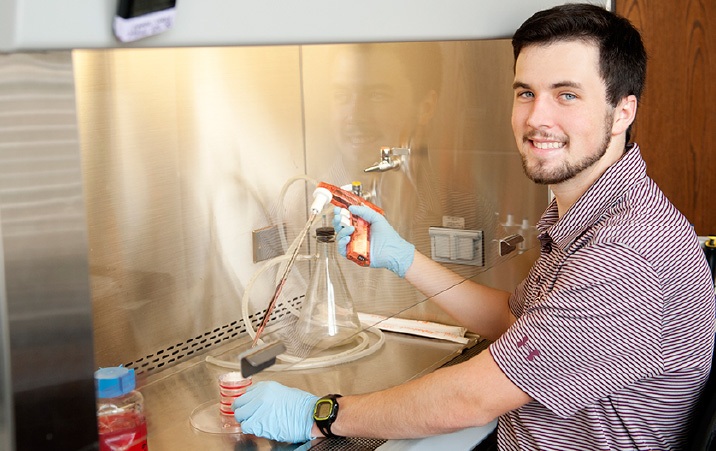 Summer course serves as bridge from high school to college