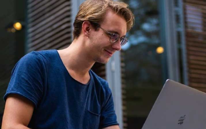 Global Facts about Technology that can help improve Education