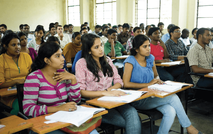 Karnataka students to get professional training for filing professional courses applications says Education Minister