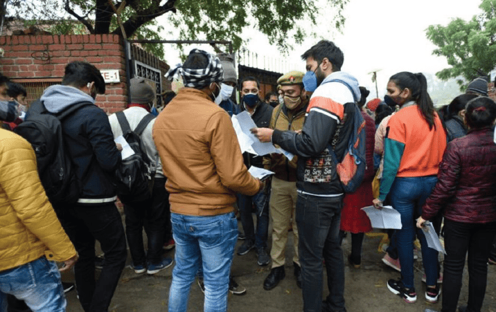 Large number of UPTET students unable to appear for exam after denied entry into exam centre