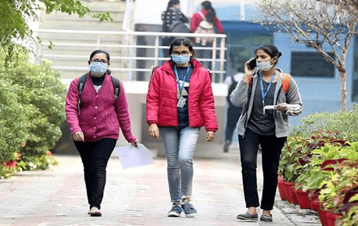 Over 10000 seats across IITs and 8700 in NITs remained vacant in last 2 years Pradhan