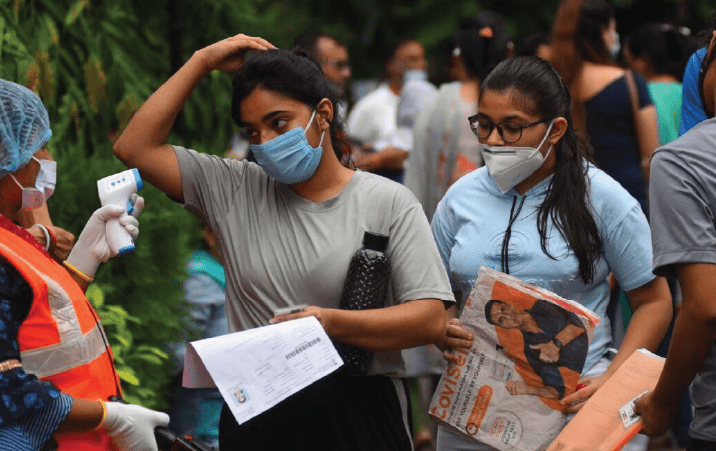 JEE Advanced 2022 Bombay HC directs exam organisers to consider students complaints on technical glitches by Sept 10