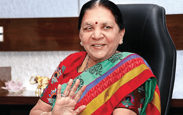 UP Governor advocates online education for transgender community