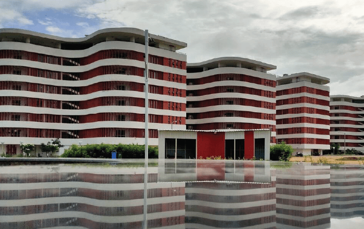 Top 1000 rankers are choosing IITs in Hyderabad and Indore alongside first generation IITs JEE Advanced data