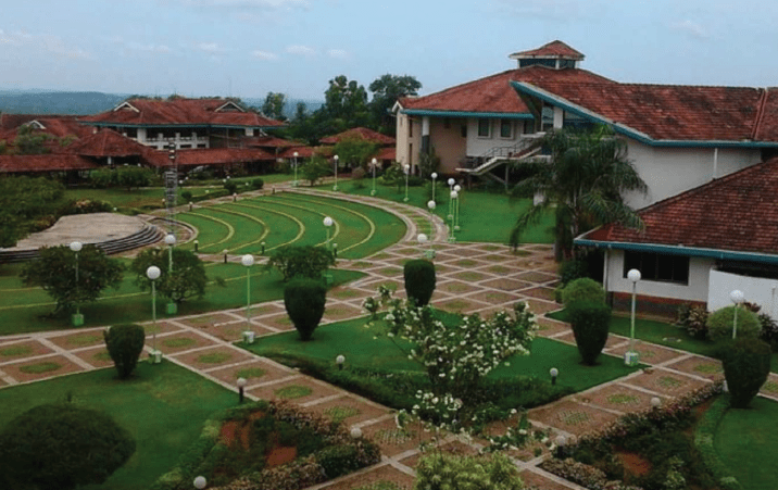 IIM Kozhikode awards 1166 titles degrees in convocation ceremony