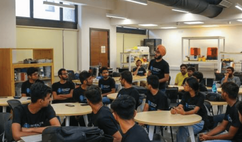 New course by IITs BTech in Artificial Intelligence by IIT Gandhinagar admission on the basis of JEE Advanced score 1