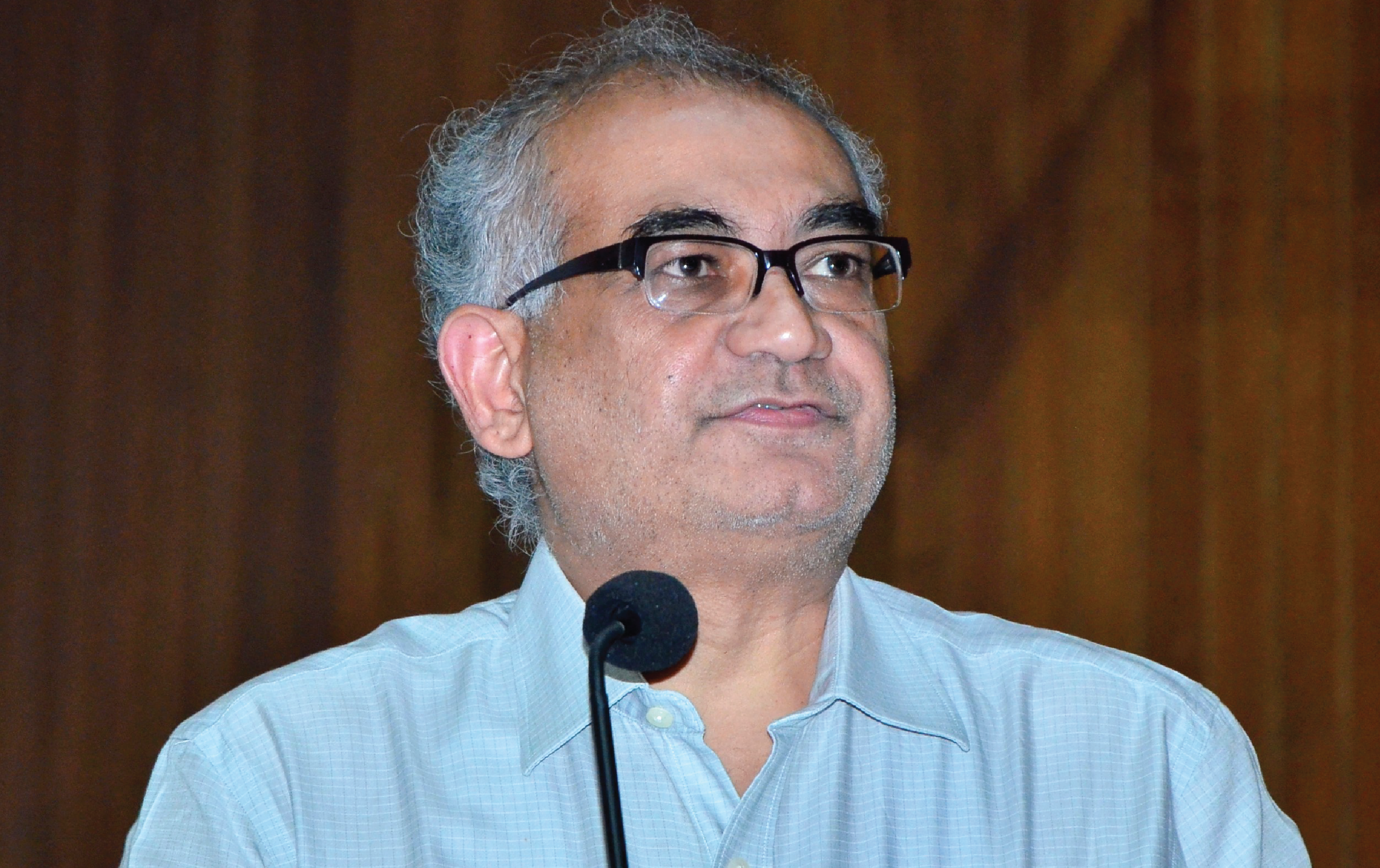 What can you expect from campus life at IIT Former director