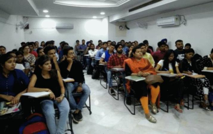 Urdu academy will work to provide IAS coaching to students