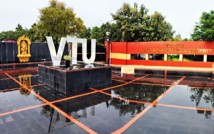 VP Venkaiah Naidu gives the key of employment at Vel Tech University